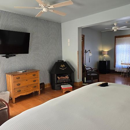 Albergo Allegria Hotel & Breakfast Restaurant Windham Exterior photo