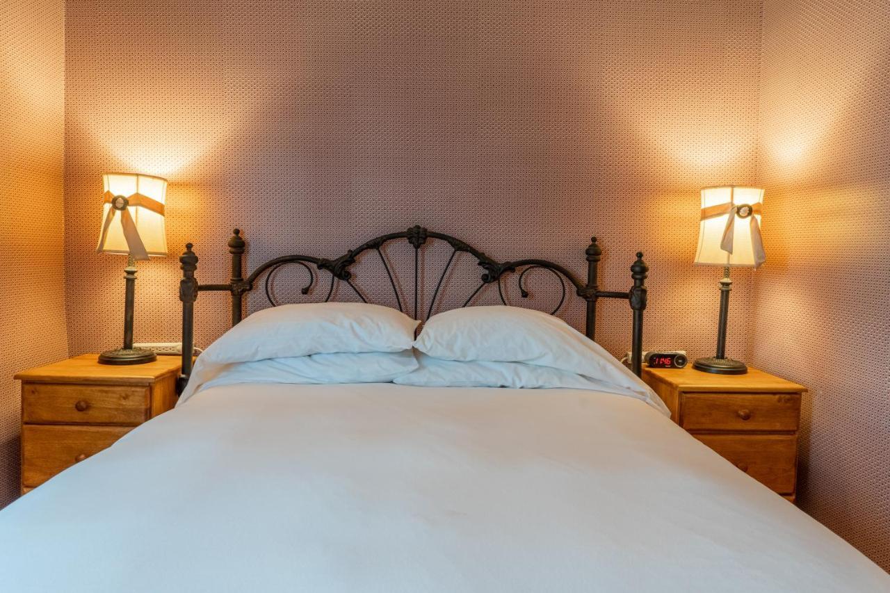 Albergo Allegria Hotel & Breakfast Restaurant Windham Exterior photo
